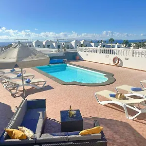 https://villa-siempre-puerto-del-carmen-lanzarote.puertodelcarmen-hotels.org